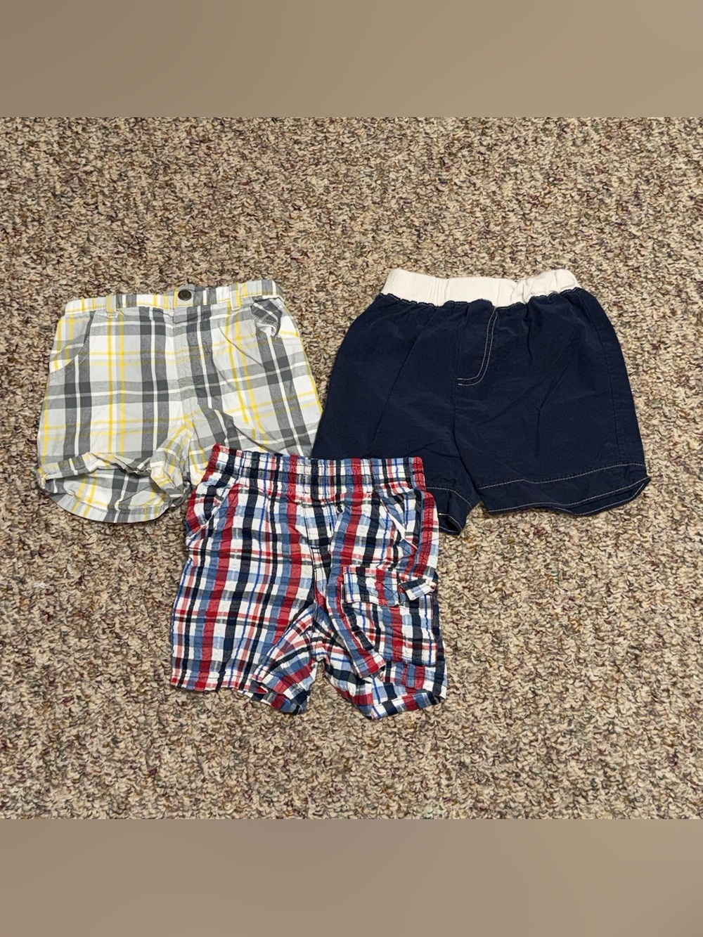 Boys girls toddler size 18 month shorts Gray and Yellow Plaid Shorts lot‎ of 3